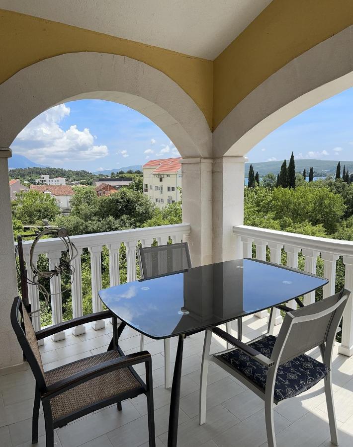 Vila Danica Tivat Exterior photo